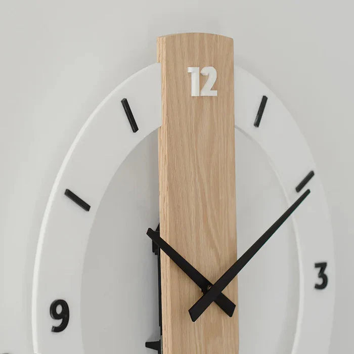 Nordic Modern Solid Wood Mute Swing Clock